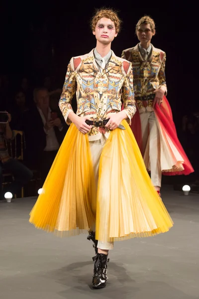 Look 42